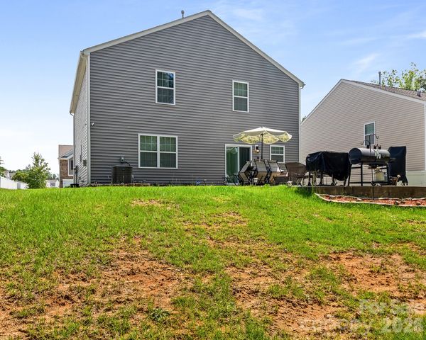 9836 Oak Barrel Lane, Charlotte, NC 28215