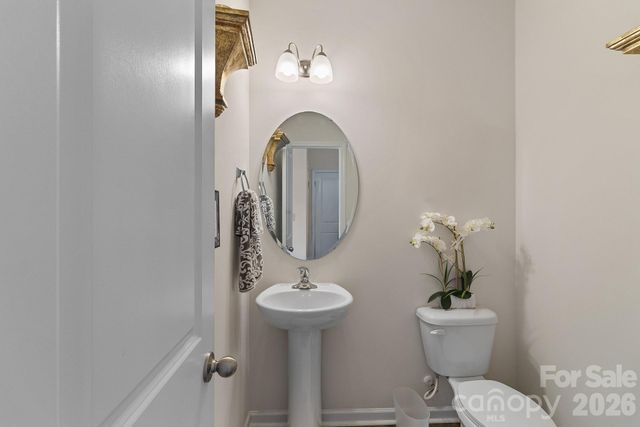 9836 Oak Barrel Lane, Charlotte, NC 28215