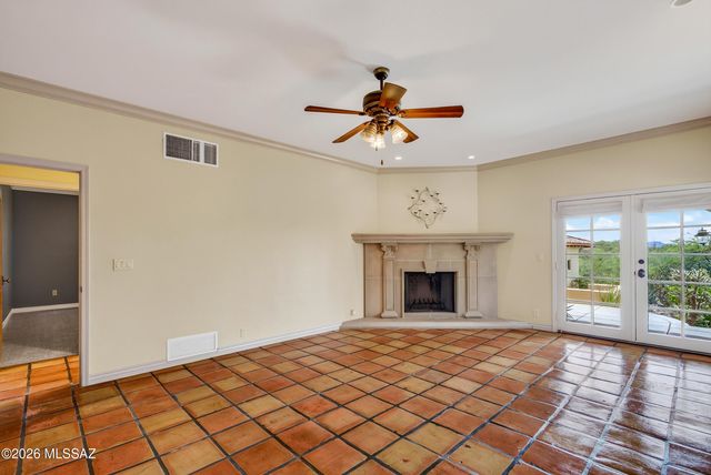 6830 N Solaz Cuarto, Tucson, AZ 85718
