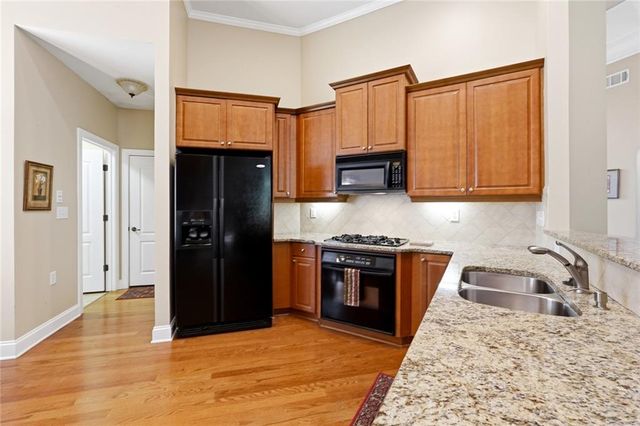 300 Lauren Lane, Woodstock, GA 30188