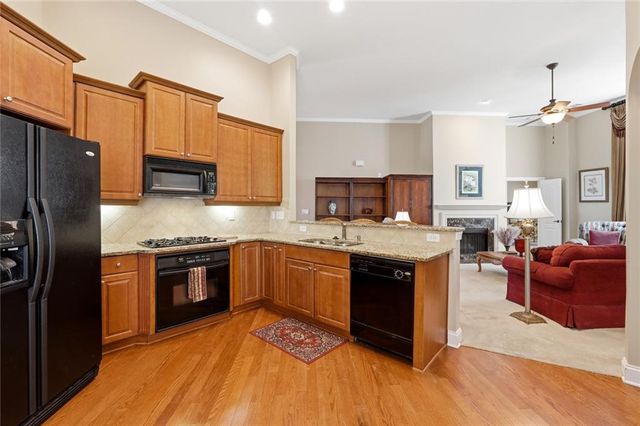 300 Lauren Lane, Woodstock, GA 30188