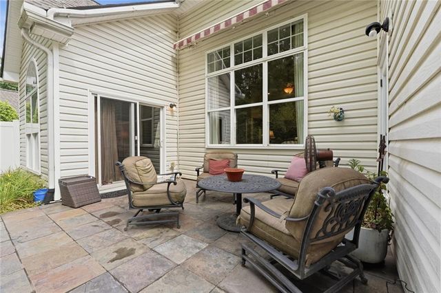 300 Lauren Lane, Woodstock, GA 30188