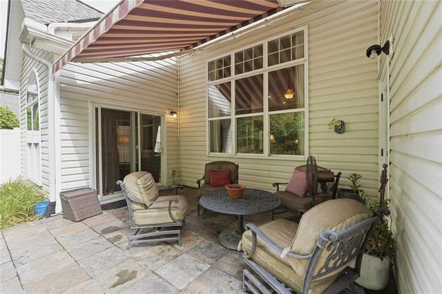 300 Lauren Lane, Woodstock, GA 30188