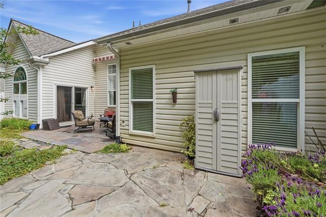 300 Lauren Lane, Woodstock, GA 30188