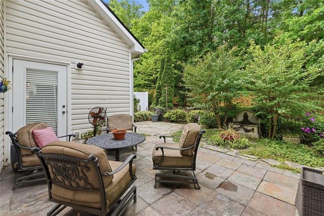 300 Lauren Lane, Woodstock, GA 30188