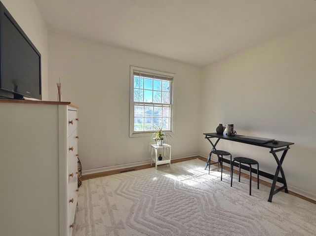 7640 Unity Avenue N, Brooklyn Park, MN 55443