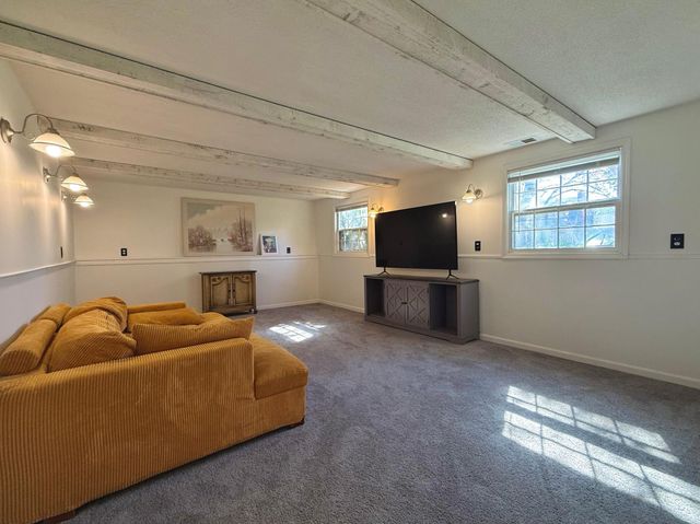 7640 Unity Avenue N, Brooklyn Park, MN 55443