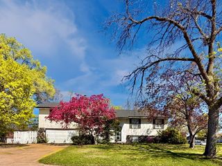 7640 Unity Avenue N, Brooklyn Park, MN 55443