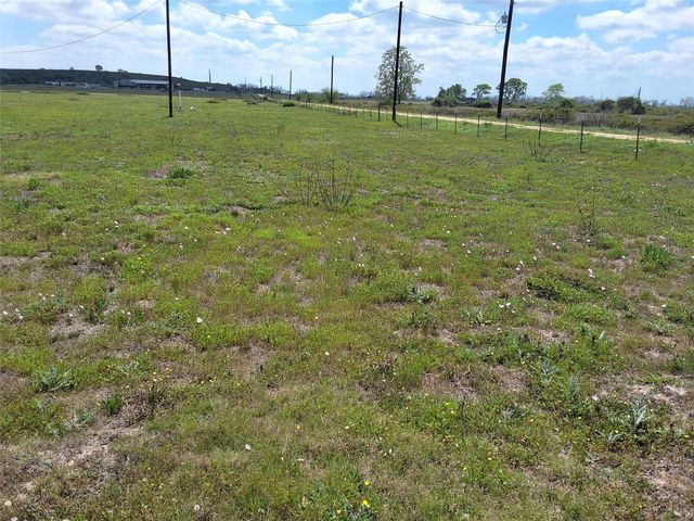 1089 Noble Lane, Alleyton, TX 77434