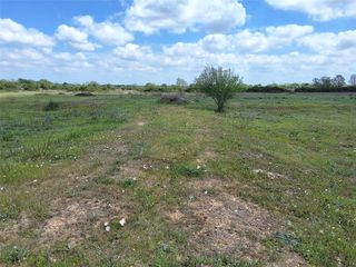 1089 Noble Lane, Alleyton, TX 77434