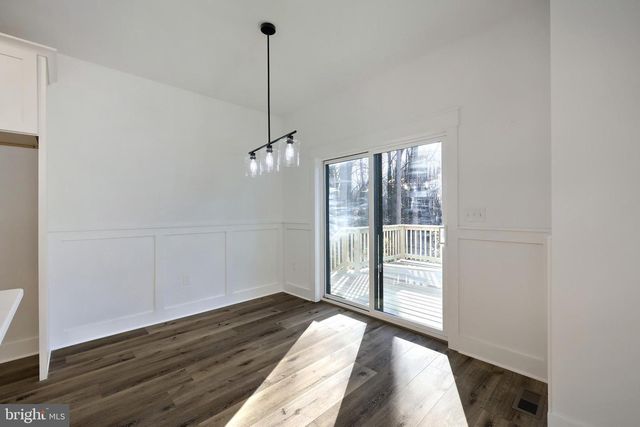 1022 TRINITY RD, York, PA 17408