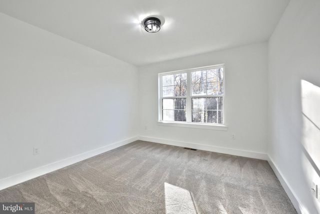 1022 TRINITY RD, York, PA 17408