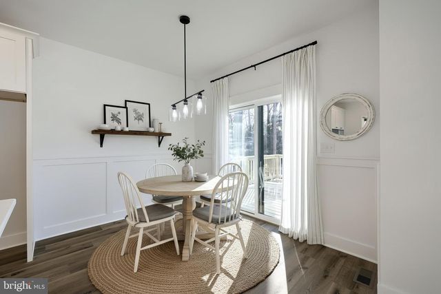 1022 TRINITY RD, York, PA 17408