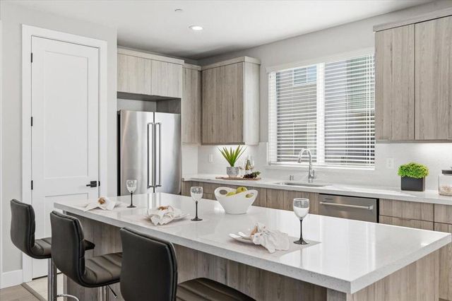 1825 Joshua Tree Circle, Milpitas, CA 95035