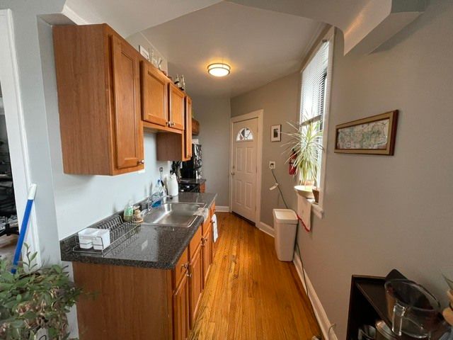 1614 N Harding Avenue 2W, Chicago, IL 60647