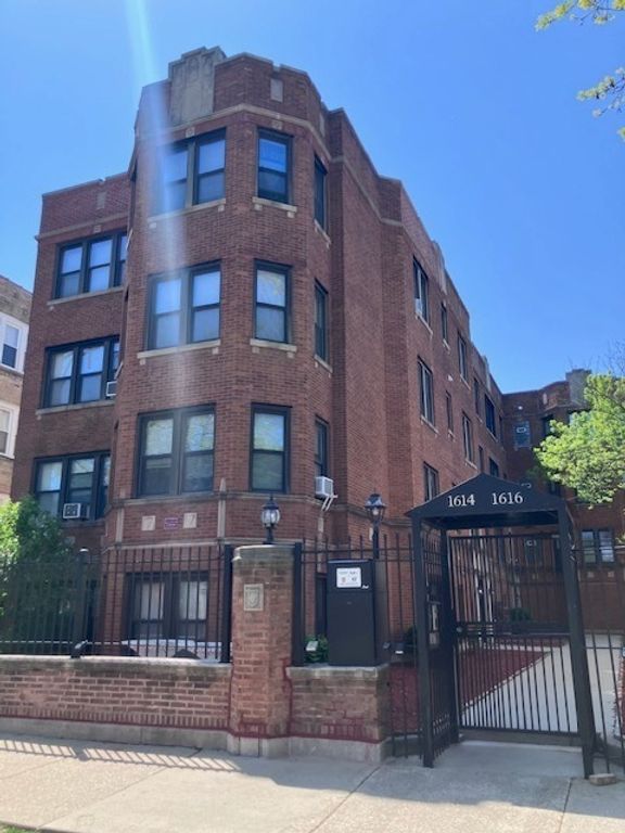 1614 N Harding Avenue 2W, Chicago, IL 60647