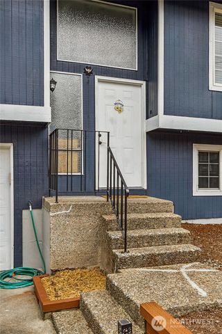 14602 118th Avenue Ct E, Puyallup, WA 98374