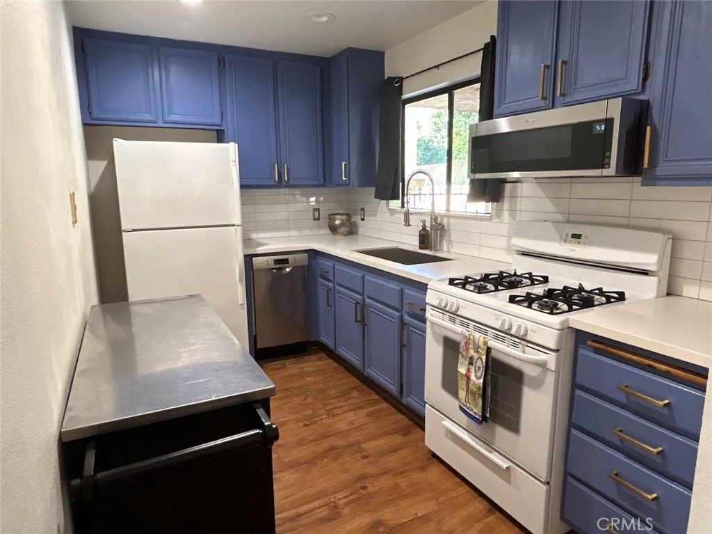 5036 Echo Street 201, Los Angeles, CA 90042