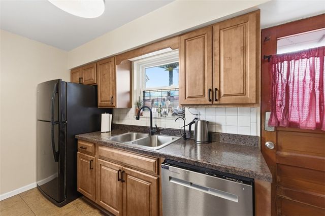 217 Ilion St, Greenfield, PA 15207