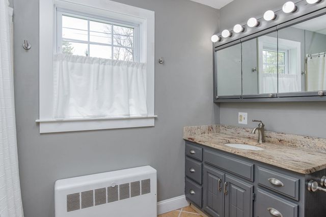 59 Manor Road, Concord, NH 03303