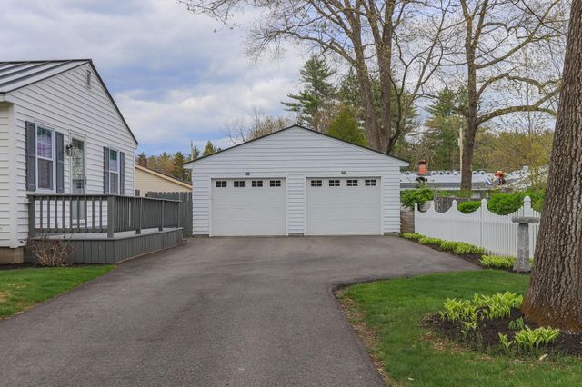 59 Manor Road, Concord, NH 03303