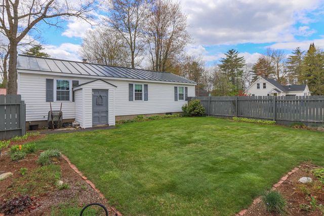 59 Manor Road, Concord, NH 03303