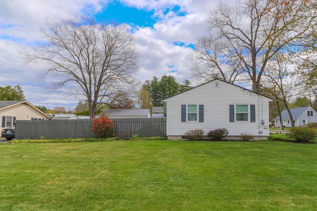59 Manor Road, Concord, NH 03303
