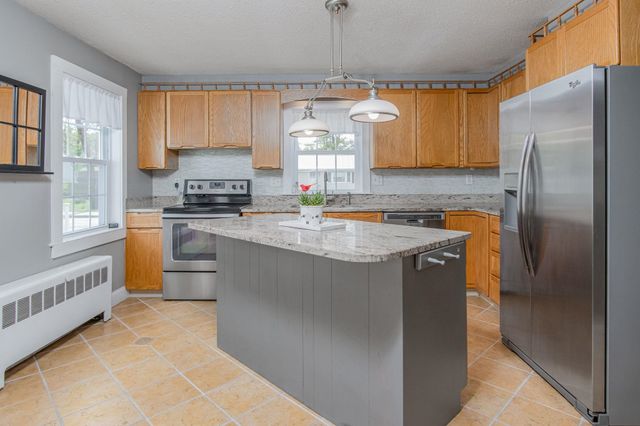 59 Manor Road, Concord, NH 03303