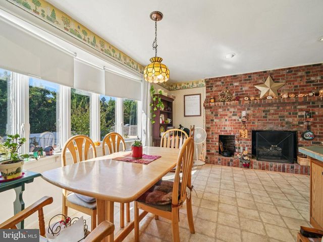 101 RIO GRANDE AVE, Rio Grande, NJ 08242