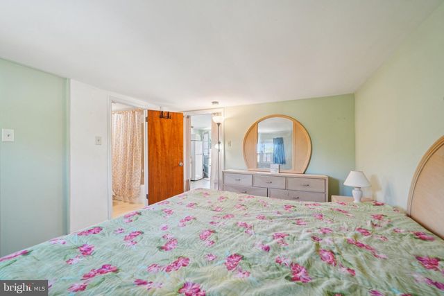 101 RIO GRANDE AVE, Rio Grande, NJ 08242