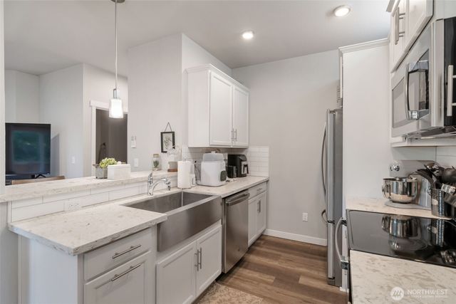 330 Raybird Avenue, Granite Falls, WA 98252