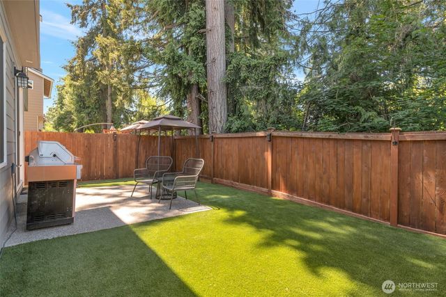 330 Raybird Avenue, Granite Falls, WA 98252