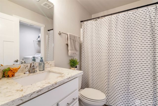 330 Raybird Avenue, Granite Falls, WA 98252