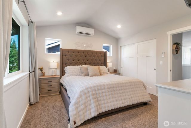 330 Raybird Avenue, Granite Falls, WA 98252