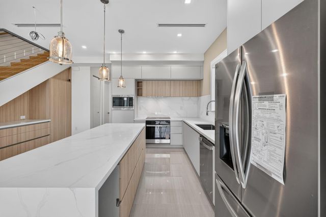 704 SW 9th Street, Fort Lauderdale, FL 33315