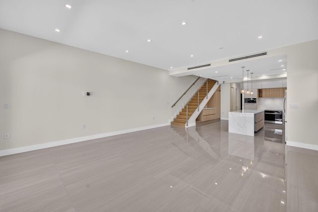 704 SW 9th Street, Fort Lauderdale, FL 33315