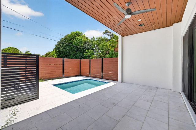 704 SW 9th Street, Fort Lauderdale, FL 33315