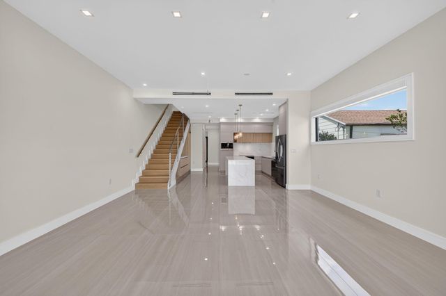 704 SW 9th Street, Fort Lauderdale, FL 33315