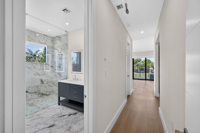 704 SW 9th Street, Fort Lauderdale, FL 33315
