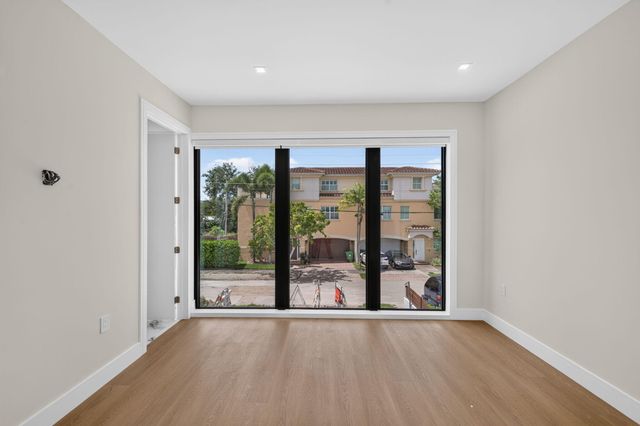 704 SW 9th Street, Fort Lauderdale, FL 33315