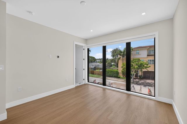 704 SW 9th Street, Fort Lauderdale, FL 33315