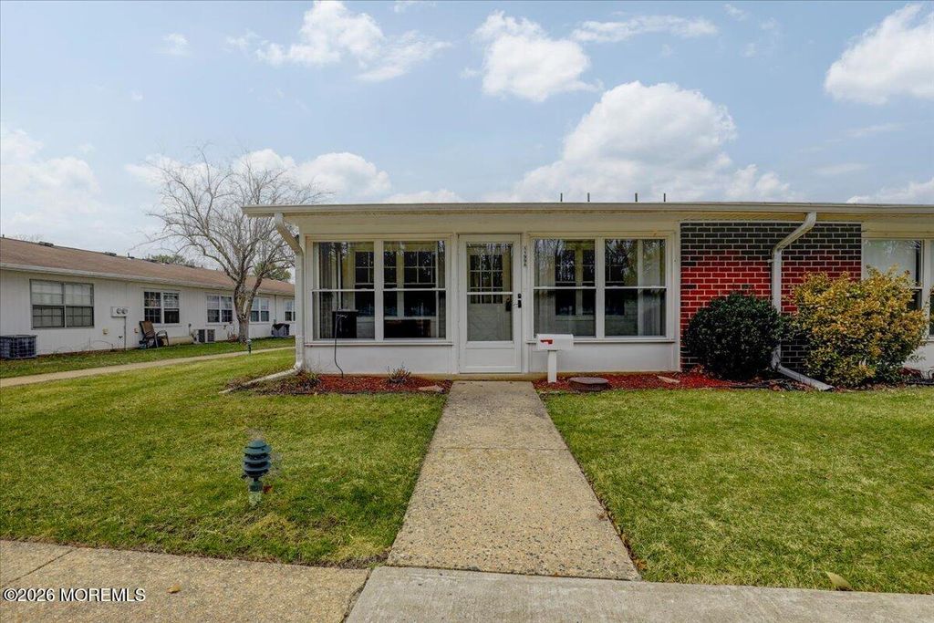 1199A Shetland Drive, Lakewood, NJ 08701