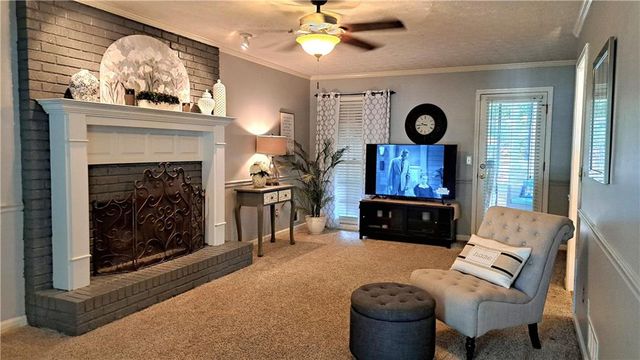 110 Acorn Drive, Mcdonough, GA 30253