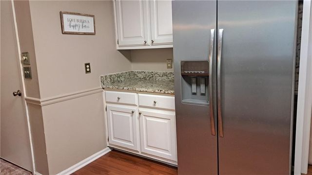 110 Acorn Drive, Mcdonough, GA 30253