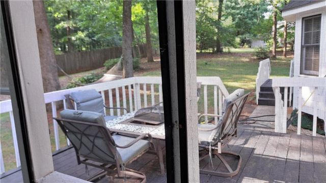 110 Acorn Drive, Mcdonough, GA 30253