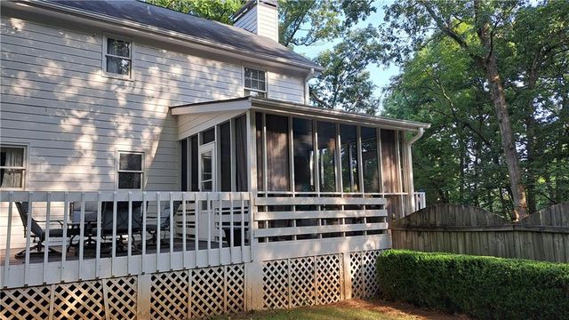 110 Acorn Drive, Mcdonough, GA 30253