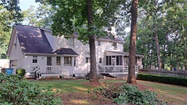 110 Acorn Drive, Mcdonough, GA 30253
