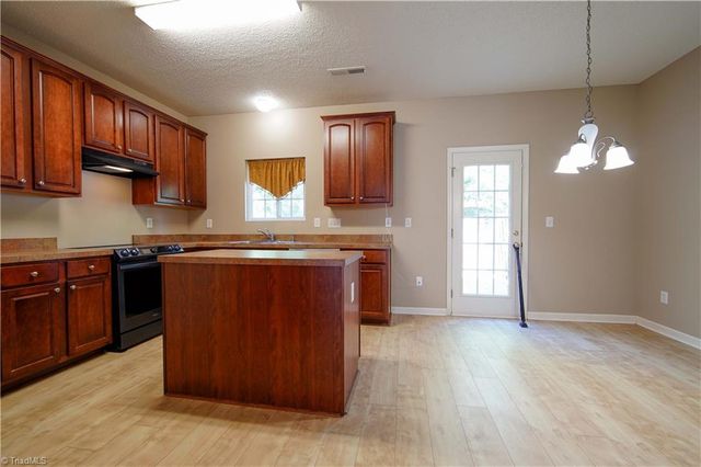 902 Brittany Way, Archdale, NC 27263