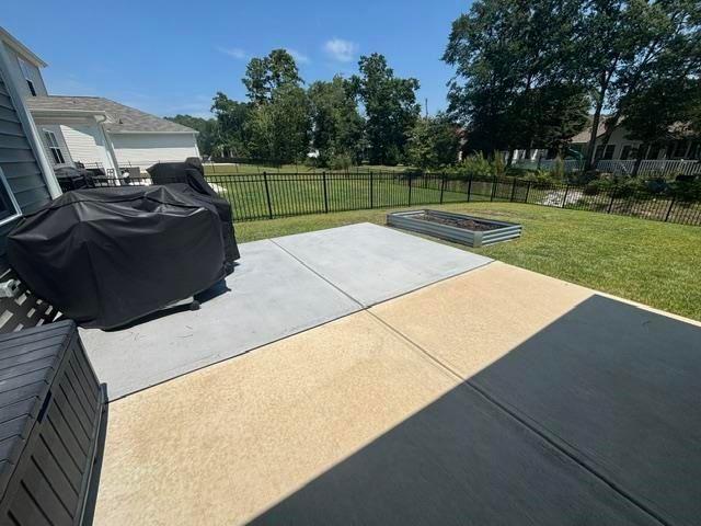 2266 Ainsley Dr., Little River, SC 29566