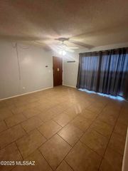 840 S Langley Ave Unit 104, Tucson, AZ 85710